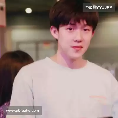 束鹏存